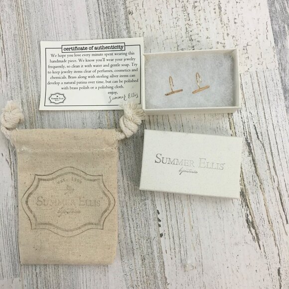 Magnolia Market Joanna Gaines Bar Dainty Hoop Earrings Summer Ellis Mina - Picture 1 of 16